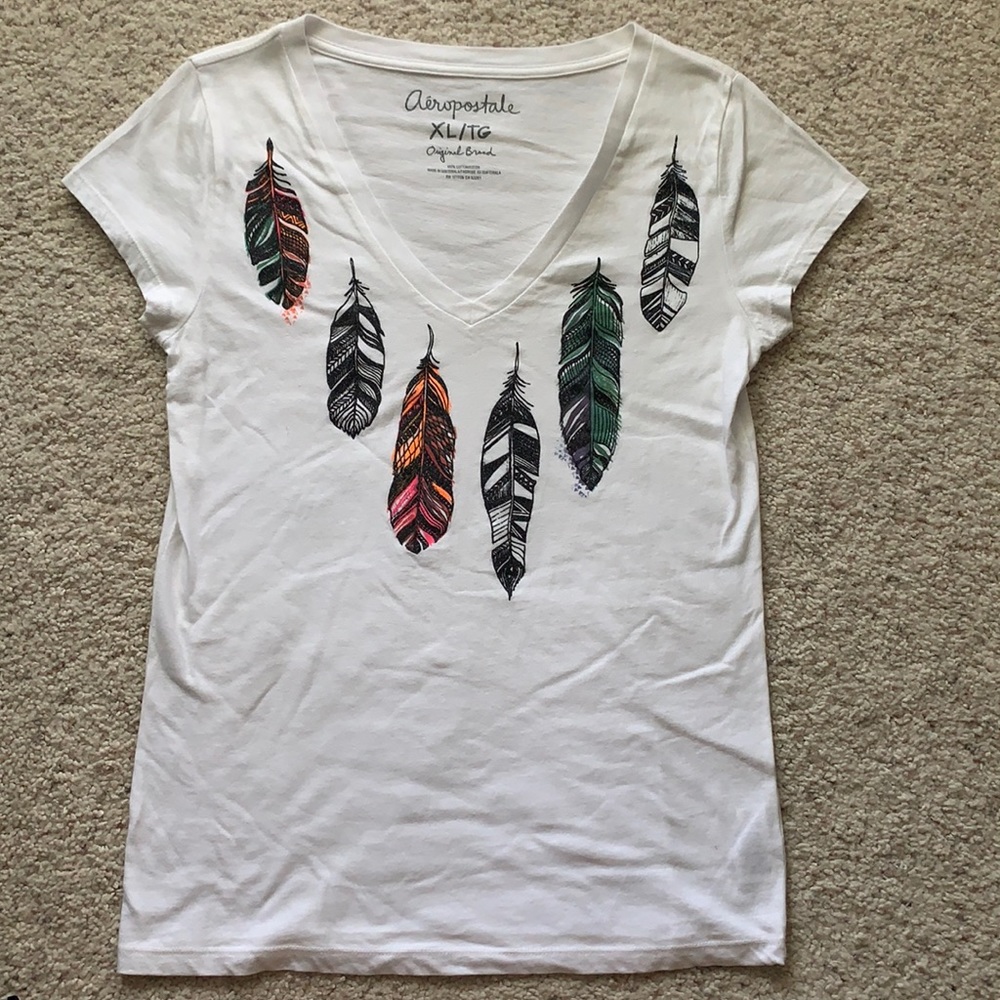 ⭐️HP⭐️ Aeropostale Feather Cotton T-shirt